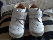 Ботинки Chicco ТОРГ 120 грн,