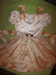 Продам платье на девочку 3-5 лет